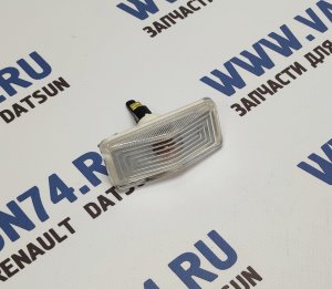 Повторитель поворота боковой белый 2104-05, 2107 LADA Повторитель поворота белый боковой для ВАЗ Классика 2104, 2105, 2107.